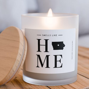 Iowa Candle - Smells Like Home - Iowa Map / State Silhouette Candle, Personalized Home State Gift, Home Decor