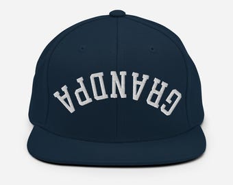 Czapka Dziadka do Góry Nogami - Czapka Dziadka z Haftem na Indywidualny Wzór, Czapka Snapback z Odwróconym Tekstem - Prezent Dla Dziadka