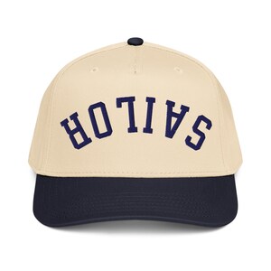 Sjömansmössa - Broderad upp-och-nervänd hatt (mörkblå) - Snapback-keps med inverterad text, marinblå present