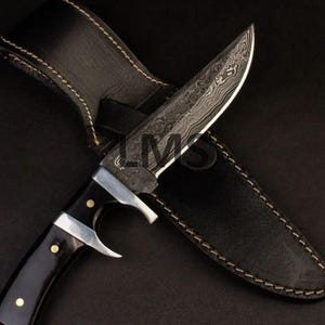 New Handmade Personalized Damascus knife Gift Forged DAMASCUS Steel Hunting Knife With hard wood Handle, Gift for him, Outdoor Knife gift
