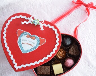 VALENTINE HEART BOX Fake Faux Chocolate Candy Wall Hanger Decoration Vintage Ephemera Forget Me Not Card Candies Red Ribbon Bow Lace Display