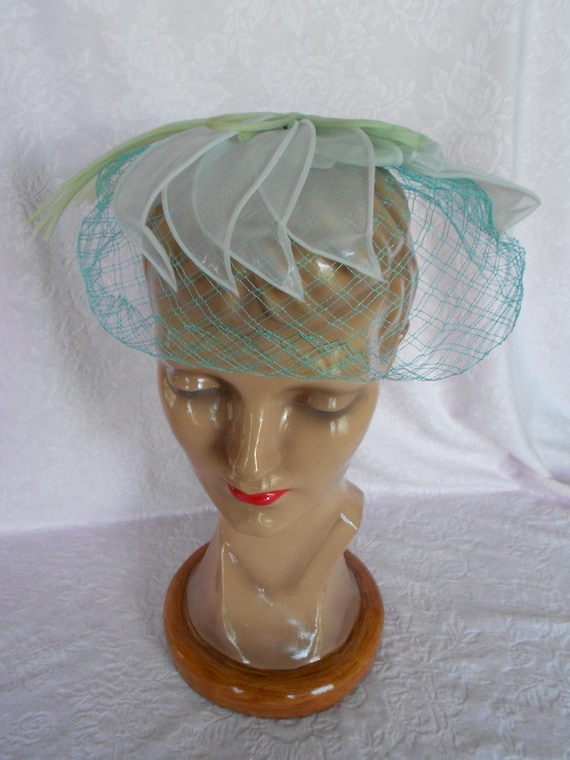 Vintage LADIES HAT Aqua Blue Net Mint Green Ribbon