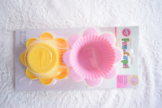 Set of 2 Silicone Non-Stick Deep Big Cupcake Baking Pan For Party And  Holidays
