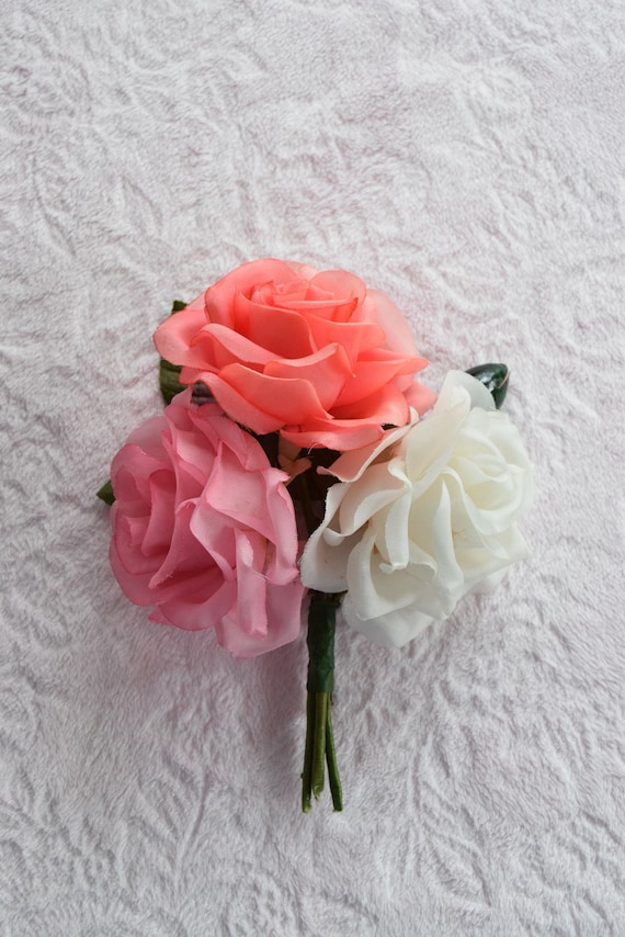 Vintage Pink ROSE MILLINERY Corsage Brooch Pin Gre