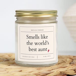 Smells Like the World&#39;s Best Aunt  Candle | Funny New Aunt Gift | Pregnancy Announcement Candle | Gift from Niece or Nephew, Reveal