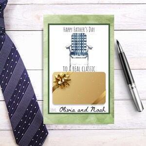 Lustiger Vatertag Geschenkkartenhalter alles Gute zum Vatertag zu einem echten Klassiker druckbare Karte mit Vintage Gartenstuhl PDF bearbeitbare Canva Vorlage