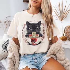 Maglietta retrò con gatto di pasta, maglietta con gatto nero, maglietta per amanti del cibo, abbigliamento con gatto kawaii Ramen, maglietta con grafica con gattino carino, regalo per gattara, gatto giapponese