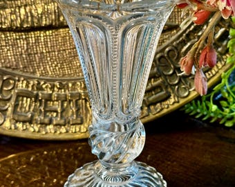 Jarrón de vidrio EAPG con diseño de capullo de US Glass Co., diseño americano antiguo vintage