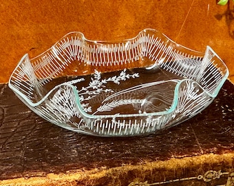 Vintage Filigranglas Germany Glass Trinket Dish Ruffled Edge Floral Design Delicate