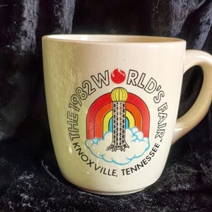 World&#39;s Fair Knoxville Tennessee TN 1982 Ceramic Coffee Mug Cup Souvenir Vintage