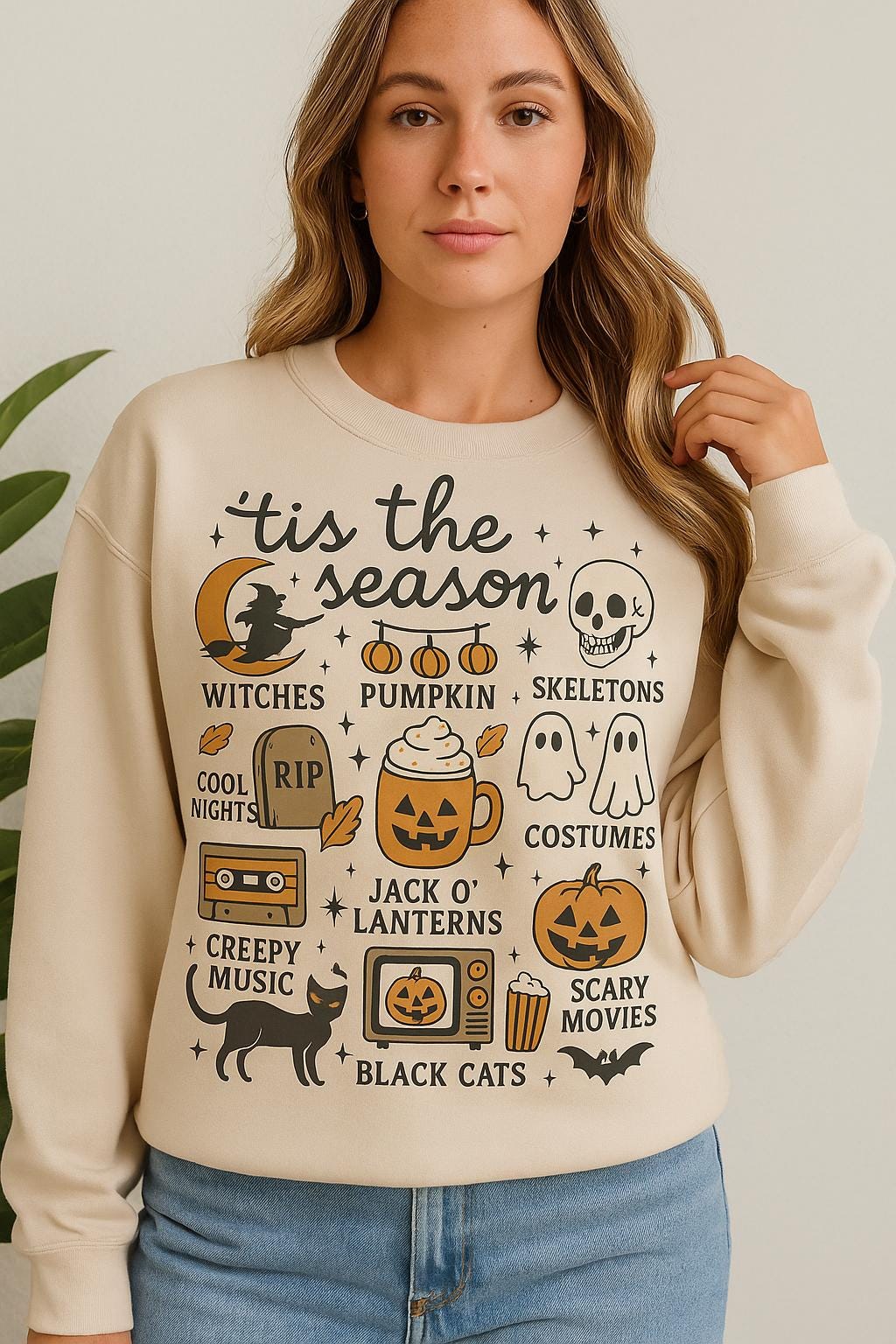 Celebrate spooky season in style with this Vintage Halloween Graphic T...