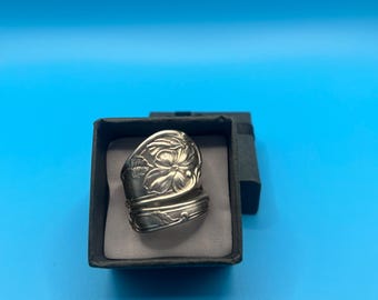 Anillo de cuchara con diseño floral, talla 8