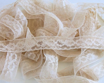 Vintage Klöppel-Spitze - Rehbraune beigefarbene Borte