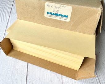Schweres Vintage Papier - buttergelb