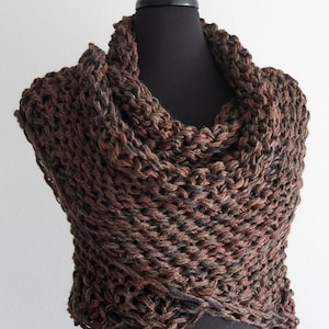 Knitted Brown Claire&#39;s Shawl Outlander Cape Wrap with Tassels