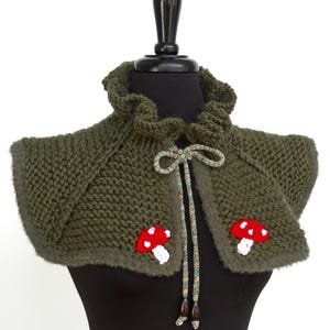 Knitted Green Alpaca Capelet Crochet Mushroom Collar with Cord Ties and Wooden Beads