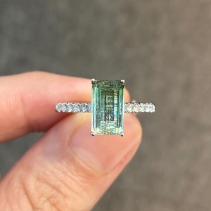 Increíble anillo de turmalina verde en plata de ley 925, anillo de compromiso, boda, aniversario, anillo de turmalina verde, hermoso anillo para ella, anillo de promesa.