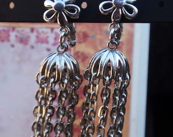 Trifari 70's Flower Fringe Silver tone dangle earrings