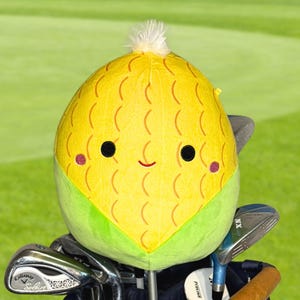 Golf Headcover – Strawberry Plush | Hybrid & Rescue Club