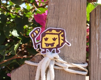 Handmade Cartoon Miniature Sponge Square Pants Pin: Embroidered Accessory