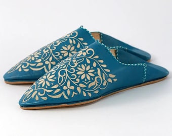 Handcrafted Leather Slippers Engraved with Unique Patterns - Stylish & Comfortable  Leather Slippers - Perfect Gift for Him or Her