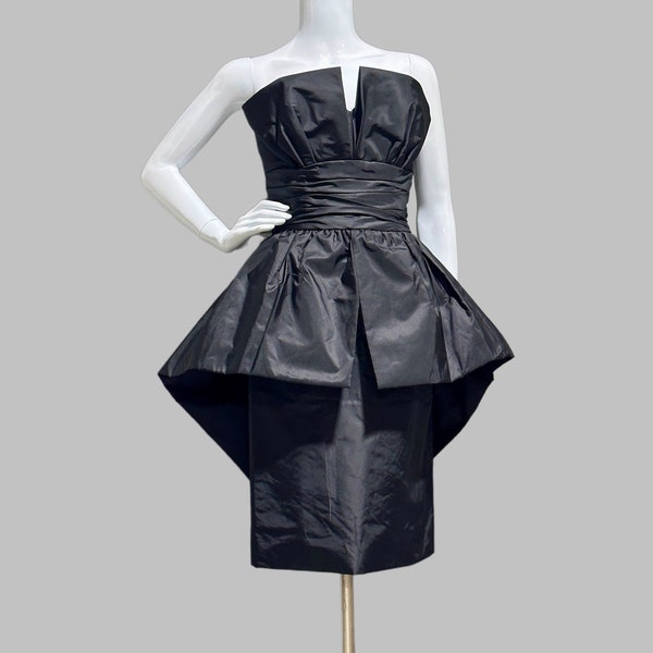 1980s Vintage cocktail dress, VICTOR COSTA Black Taffeta architectural wiggle peplum evening dress
