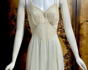 Vestido camisón vintage de los años 50, VANITY FAIR, lencería de nailon verde estilo Hollywood clásico.