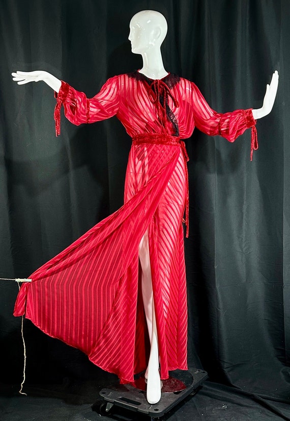 SALE - vintage sheer red dressing gown, Deep Lips… - image 2