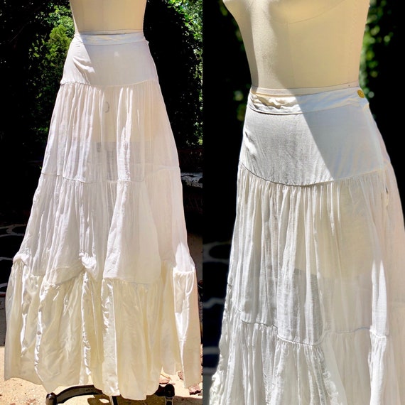 40s petticoat slip / Vintage 1940s muslin slip pet