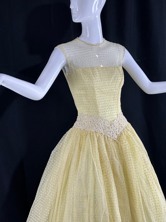 vintage 1950s prom dress, Sunny pale yellow swiss… - image 7