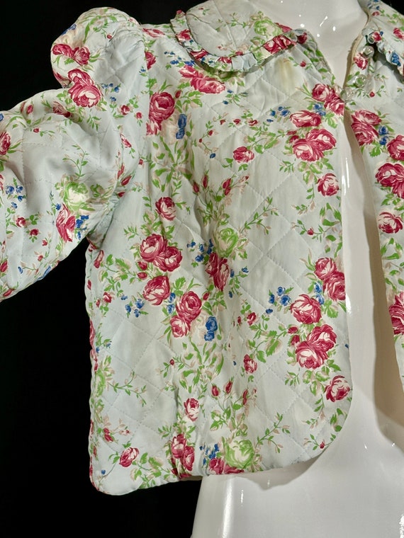 vintage 1930s bed jacket, blue rose print quilted… - image 3