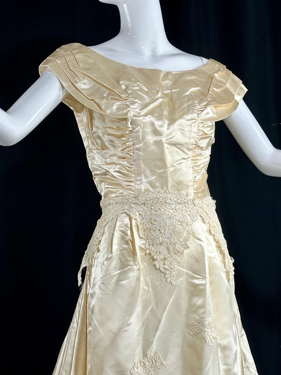 vintage 1940s wedding dress, Candlelight shiny si… - image 3