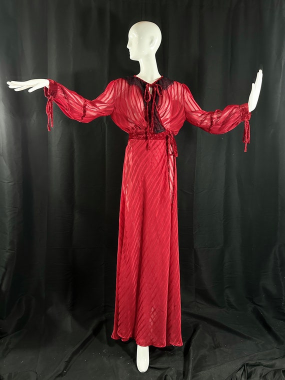 SALE - vintage sheer red dressing gown, Deep Lips… - image 9