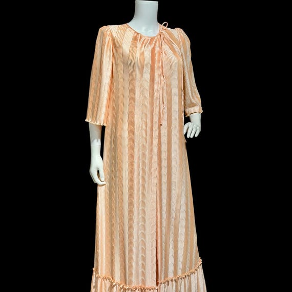 Vintage dressing gown, MARY MCFADDEN 1980s Glam P… - image 8