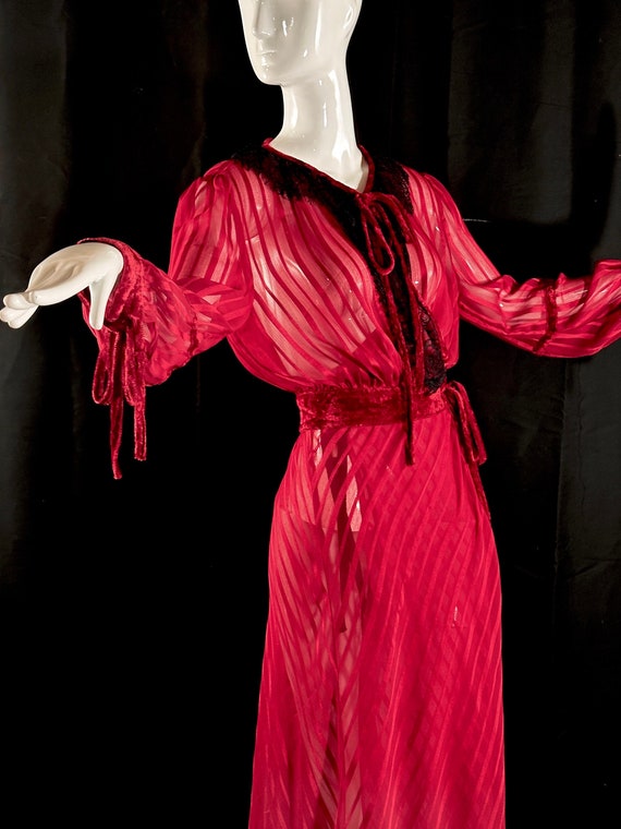 SALE - vintage sheer red dressing gown, Deep Lips… - image 3