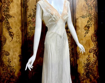 Vestido lencero de seda vintage de los años 30, KRISTINA PURE SILK, vestido de lencería blanco hecho a mano con corte al bies.