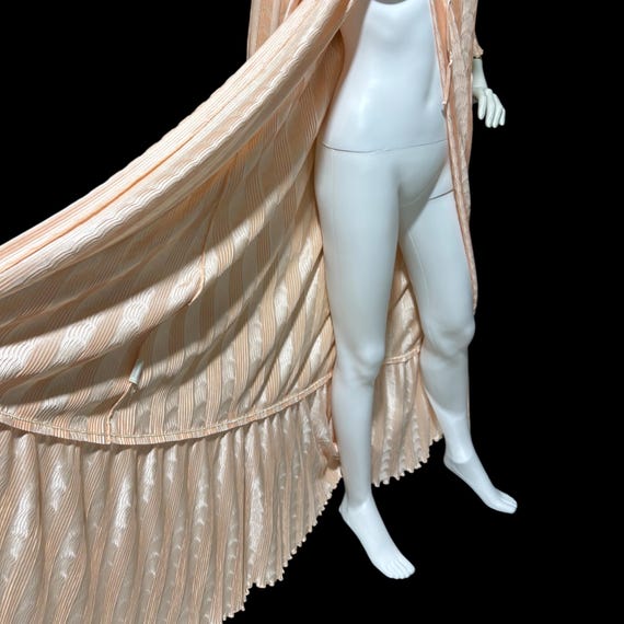 Vintage dressing gown, MARY MCFADDEN 1980s Glam P… - image 11