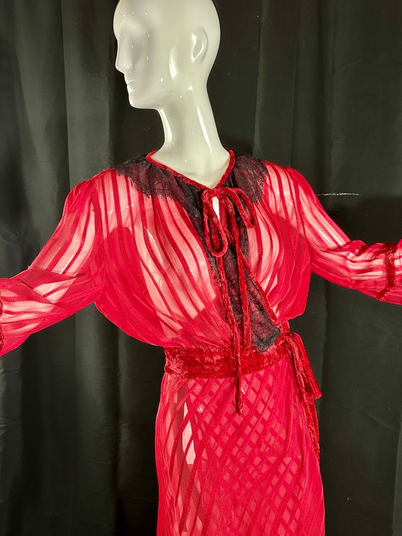 SALE - vintage sheer red dressing gown, Deep Lips… - image 7
