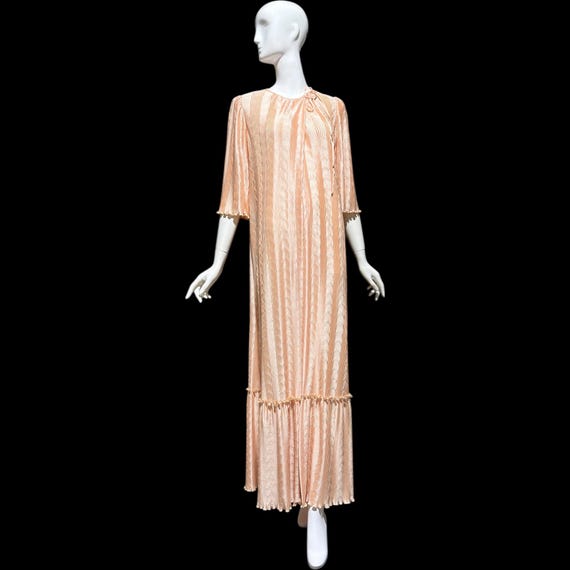 Vintage dressing gown, MARY MCFADDEN 1980s Glam P… - image 1