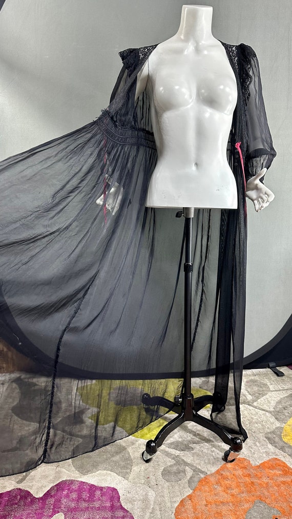 vintage dressing gown robe / 1930s sheer black feathe… Gem
