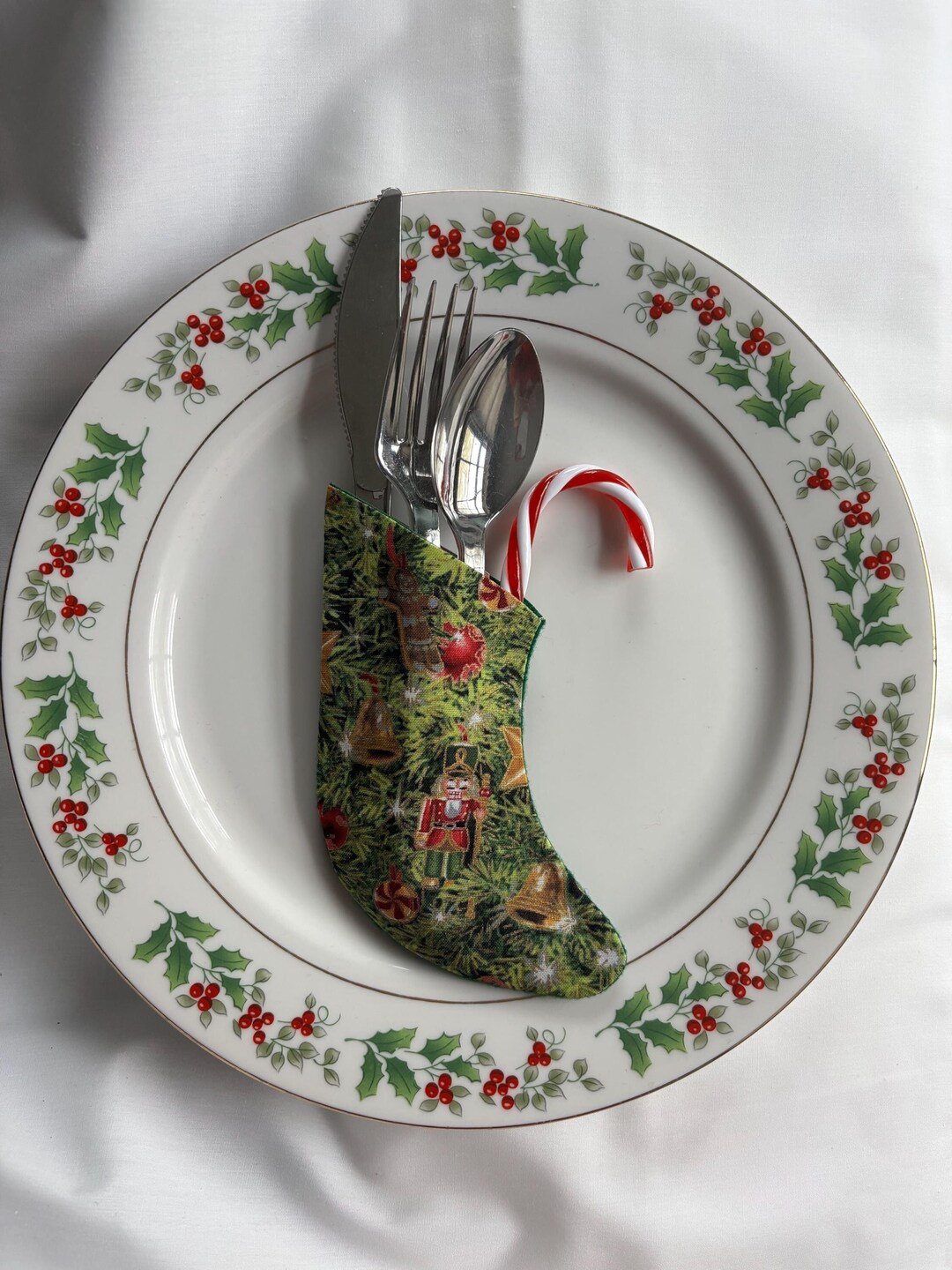 Silverware Pine Tree Pattern Christmas Table Socks Hold Silverware in a Pine Tree With Ornaments ...