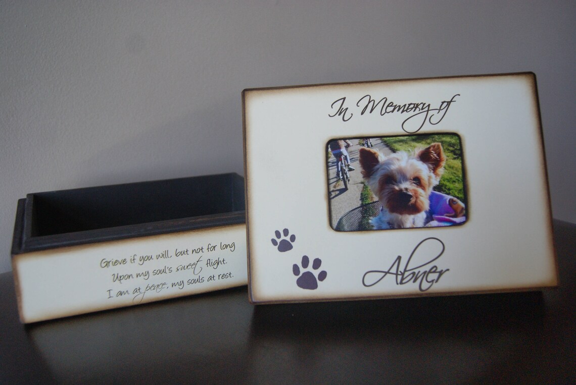 Personalized Pet Memorial Box with Paw Prints Dog Keepsake Etsy