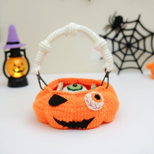 Pumpkin Trick or Treat Bag Crochet Pattern, Low sew Spooky Bag Crochet Amigurumi Tutorial, Pumpkin Bag Halloween Gift Crochet Pattern