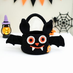 Trick or Treat Bag Crochet Pattern PDF, Amigurumi Candy Bag Halloween Tutorial, Spooky Bat Bag Crochet Halloween Gift