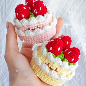 Easy Crochet Mini Strawberry Cake Amigurumi Pattern, Amigurumi Dessert Plush, Crochet Birthday Cake, Digital Crochet PDF for Decor, or Gifts