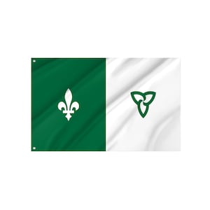 Può includere: Una bandiera divisa verticalmente, con un campo verde a sinistra con un giglio bianco e un campo bianco a destra con un simbolo di trifoglio verde. Il tessuto ha una trama leggermente ondulata.