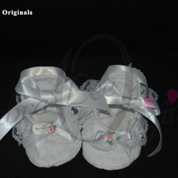 Christening Shoes / Baby Girl White Shoe / Blessing Shoes Baptism Shoe / Baby Girls Shoes