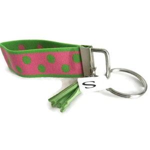 Wrist Key Holder w/Snap Clip Option. Pink w/Green Dots Stretchy Key Fob. Size SM Bracelet style Key Organizer. Lime Green & Pink Key Fob afbeelding 5