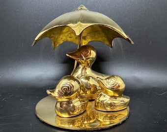 Vintage Brass Duck Family under Umbrella. Paperweight Art Piece. Hampton Brass.