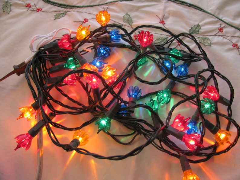 Vintage Looking Christmas Lights 